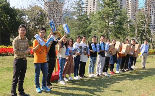 中非經(jīng)貿(mào)港舉辦第一屆趣味運(yùn)動(dòng)會(huì)，妙趣橫生，氣氛嗨翻天