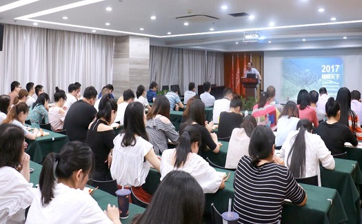 跨境電商達(dá)人濮志江傳授“互聯(lián)網(wǎng)+國際貿(mào)易”精髓