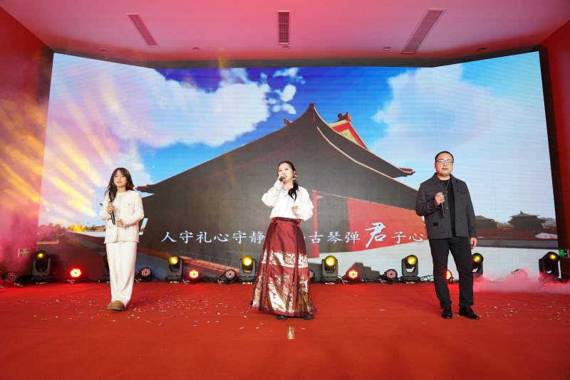 1738895111399623a7O8.jpg 03.jpg